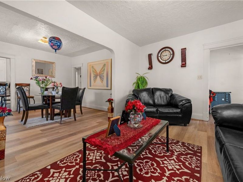 9701 Parkview Avenue , Cleveland, OH 44104 Photo 12