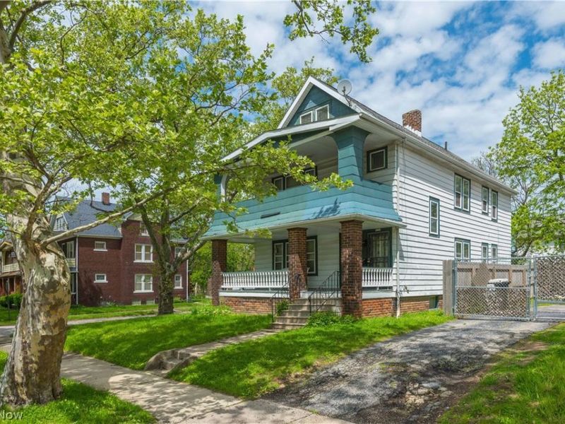 9701 Parkview Avenue , Cleveland, OH 44104 Photo 7