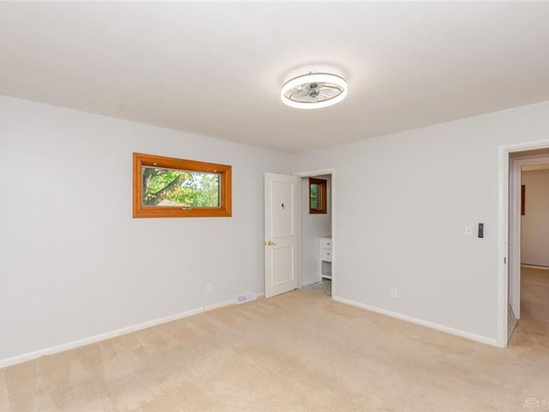 5665 Little Sugar Creek Road, Sugarcreek Township, OH 45440 Photo 21