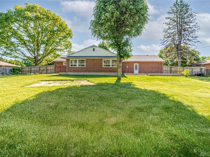 5665 Little Sugar Creek Road, Sugarcreek Township, OH 45440 Photo 29