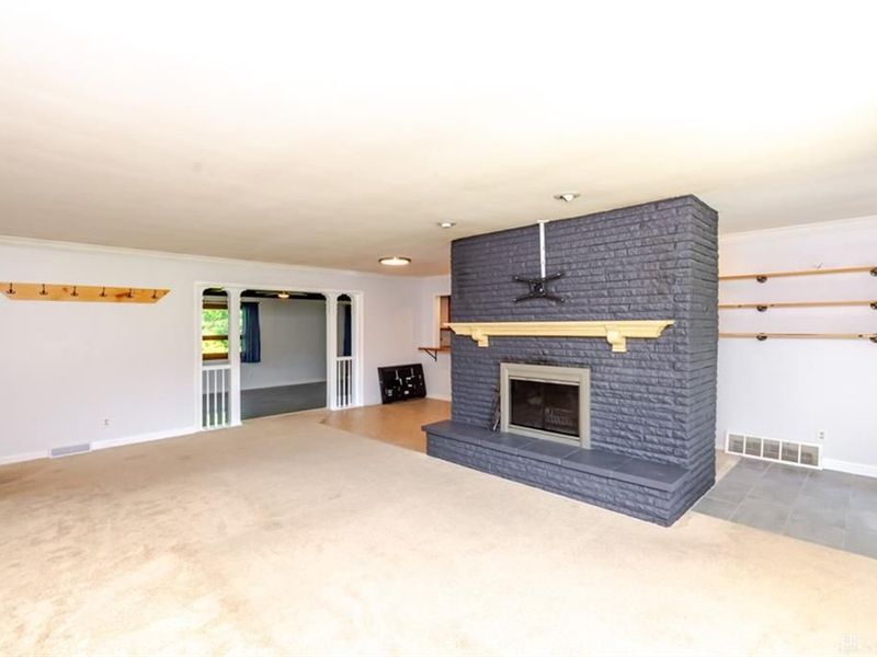 5665 Little Sugar Creek Road, Sugarcreek Township, OH 45440 Photo 4