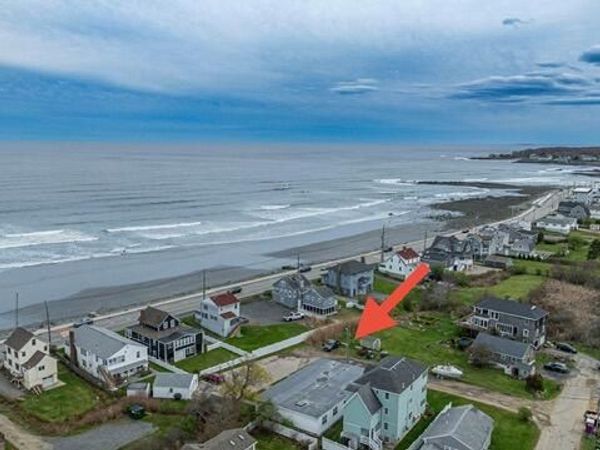 6 Dingle Road, Unit 4, York, ME 03909