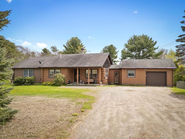 2959 Camden Road, Warren, ME 04864