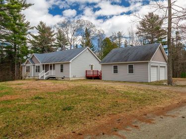 25 Kennel Brook Drive, Lamoine, ME 04605