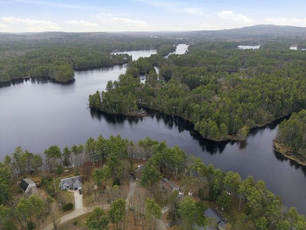 68 Diamond Drive, Waterboro, ME 04061