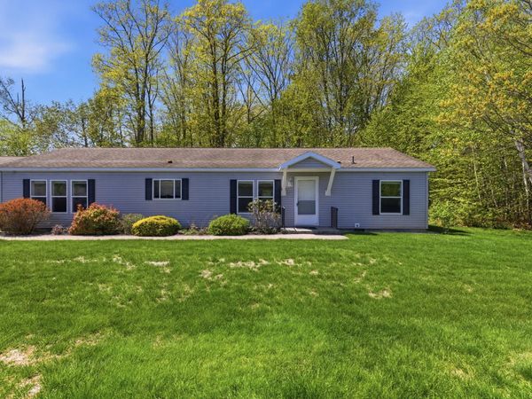 46 Caslyn Drive, Eliot, ME 03903