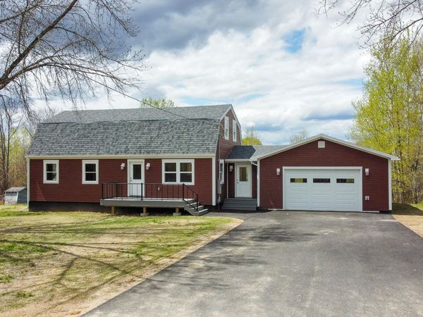 489 Enfield Road, Lincoln, ME 04457