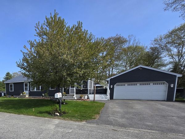 16 Kyle Street, Brunswick, ME 04011