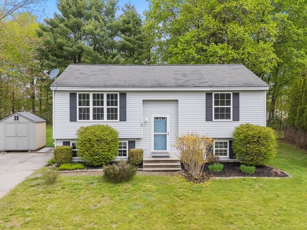 20 Willowdale Drive, Gorham, ME 04038