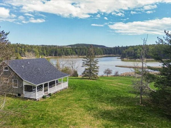 14 Tidal Creek Road , Brooksville, ME 04642