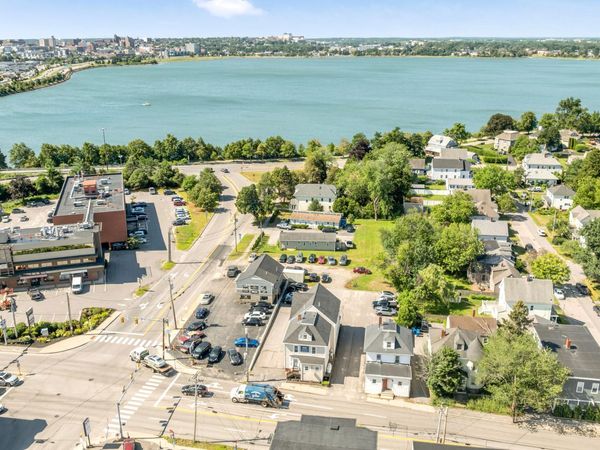 522-526 Washington Avenue , Portland, ME 04103