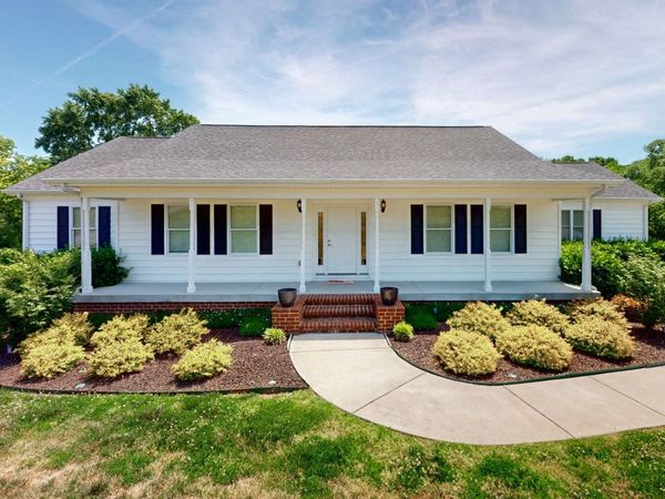 1909 Pointe Barton Dr , Lebanon, TN 37087