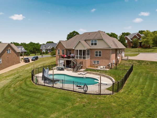 9119 Brooks Xing , Mount Juliet, TN 37122