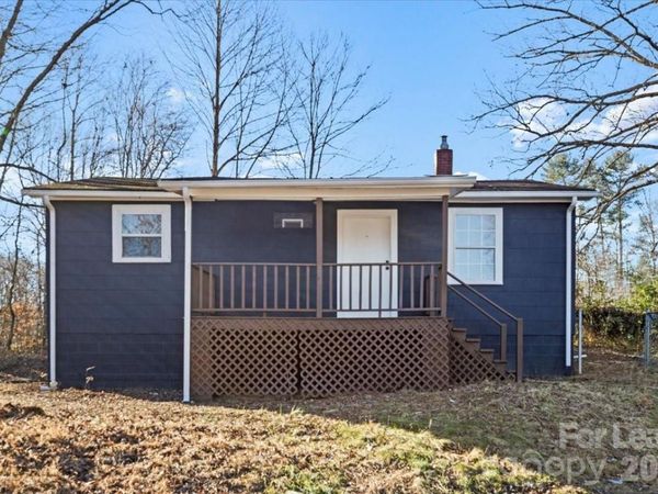 2217 Old Shelby Road , Hickory, NC 28602