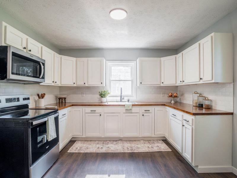 219 E Church Street, Bradford, OH 45308 Photo 9