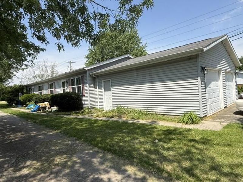 343 Defiance Road, Saint Marys, OH 45885 Photo 2