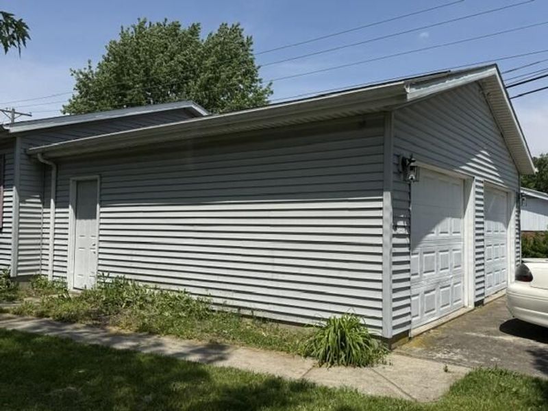 343 Defiance Road, Saint Marys, OH 45885 Photo 4