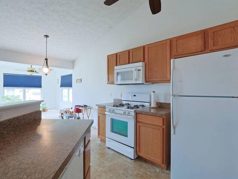 4281 Bergamot Drive, Tipp City, OH 45371 Photo 13