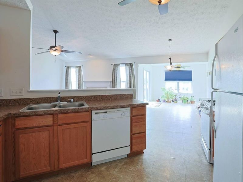 4281 Bergamot Drive, Tipp City, OH 45371 Photo 14