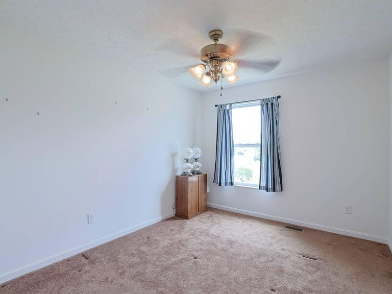 4281 Bergamot Drive, Tipp City, OH 45371 Photo 21