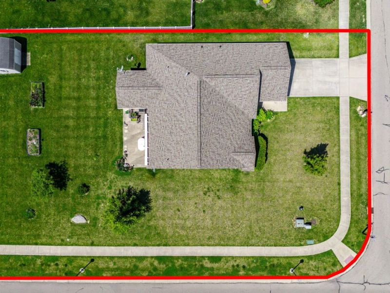 4281 Bergamot Drive, Tipp City, OH 45371 Photo 3
