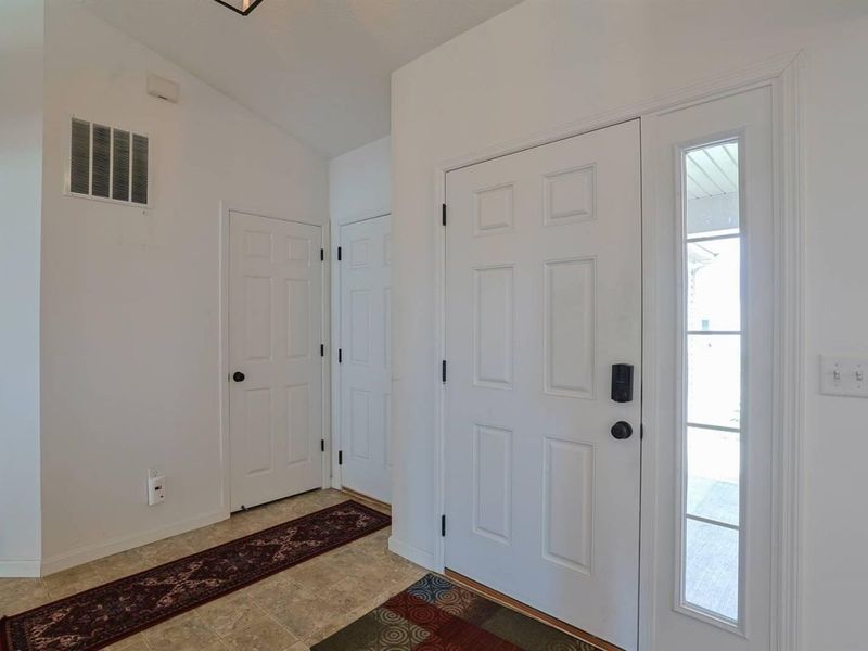 4281 Bergamot Drive, Tipp City, OH 45371 Photo 6