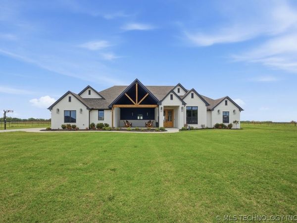 6806 E 136th Street N, Collinsville, OK 74021