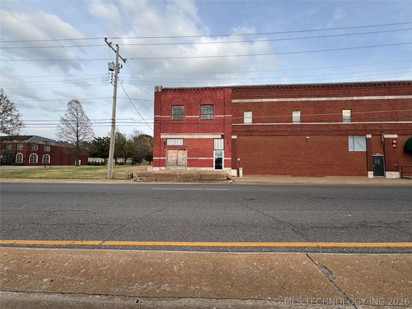 422 N Main Street , Muskogee, OK 74401