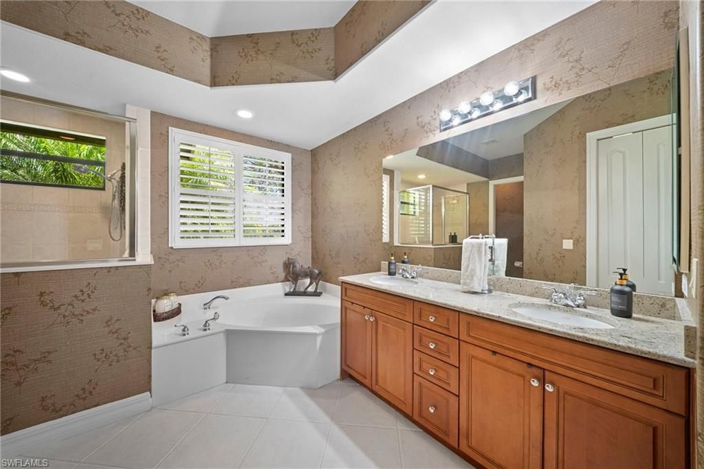 955 Tivoli Ct, Naples, FL 34104 Photo