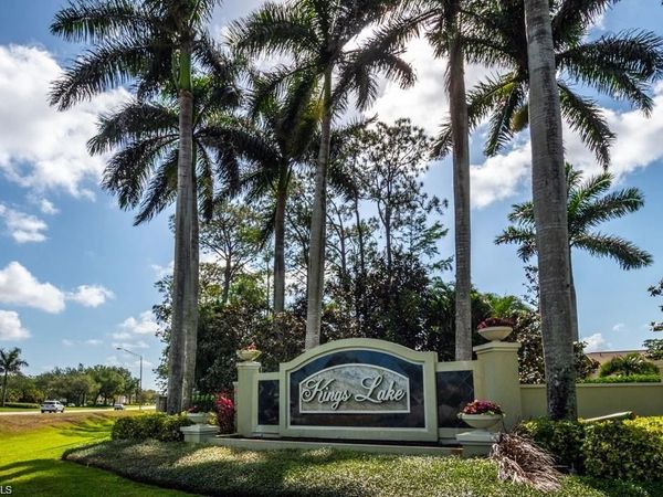 1706 Kings Lake BLVD , Unit 204, NAPLES, FL 34112
