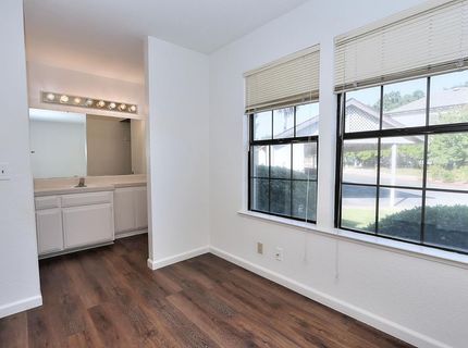 9668 Gage St, Elk Grove, CA 95624 Photo