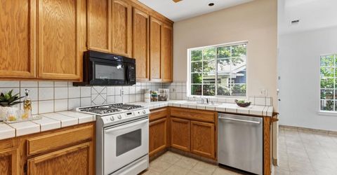 4229 T St, Sacramento, CA 95819 Photo