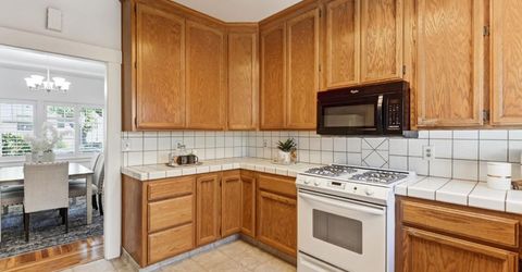 4229 T St, Sacramento, CA 95819 Photo