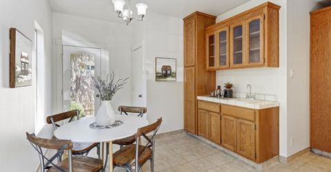 4229 T St, Sacramento, CA 95819 Photo