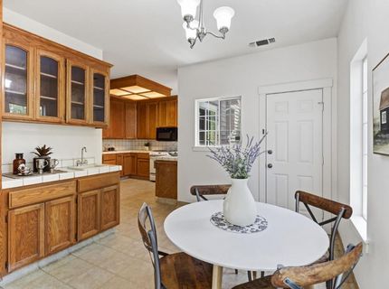 4229 T St, Sacramento, CA 95819 Photo