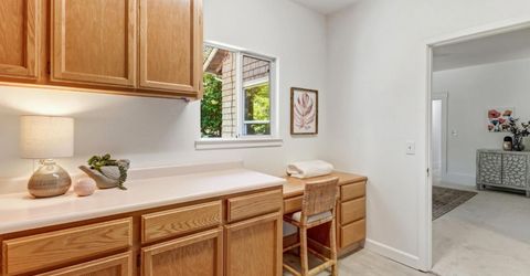 4229 T St, Sacramento, CA 95819 Photo