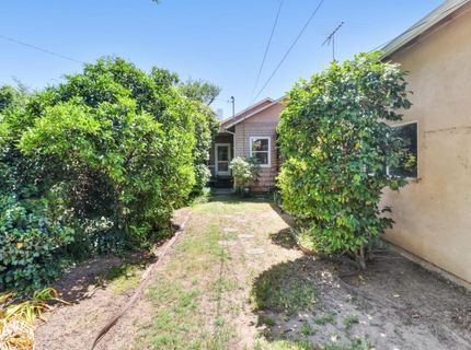 4229 T St, Sacramento, CA 95819 Photo