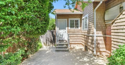 4229 T St, Sacramento, CA 95819 Photo