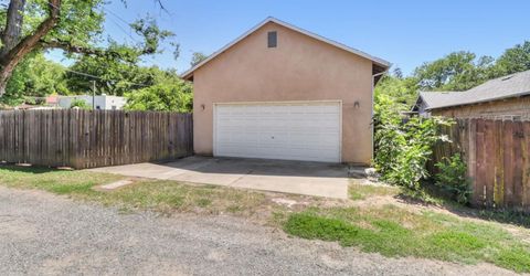 4229 T St, Sacramento, CA 95819 Photo
