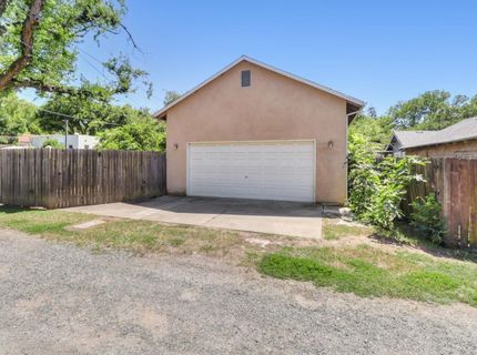 4229 T St, Sacramento, CA 95819 Photo