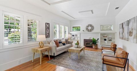4229 T St, Sacramento, CA 95819 Photo