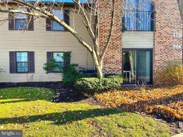 39 A SUMAC COURT , MOUNT LAUREL, NJ 08054
