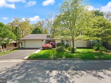 112 HOPELAND LANE , STERLING, VA 20164