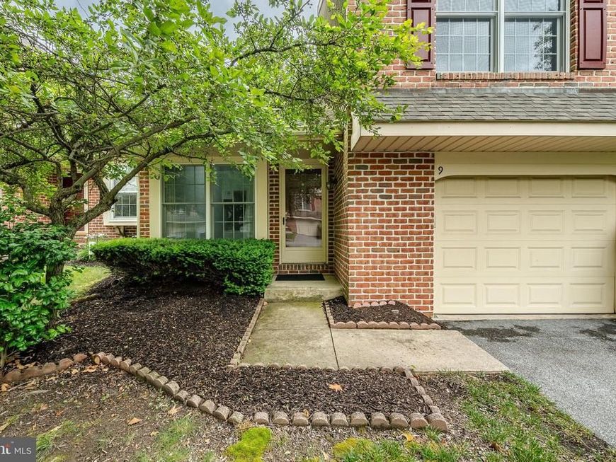 9 Oak Leaf Lane , Downingtown, PA 19335 Main Photo