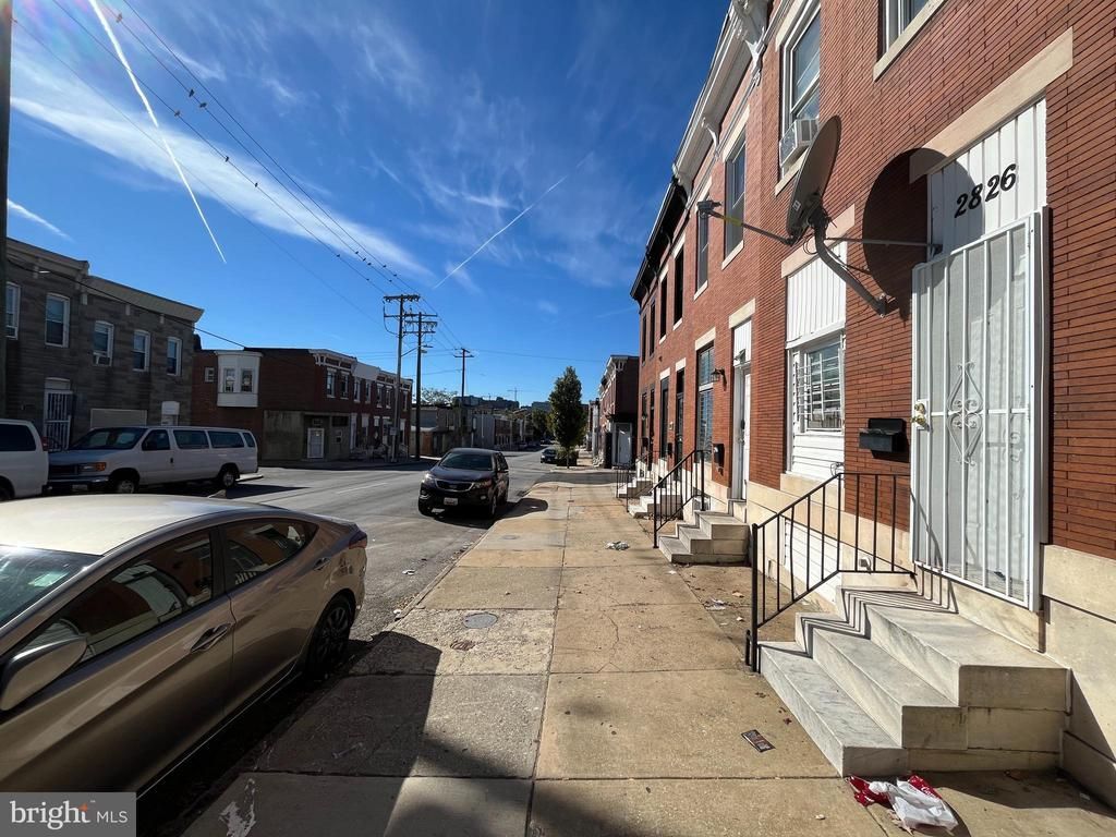 2826 E Monument Street , Baltimore, MD 21205 Main Photo