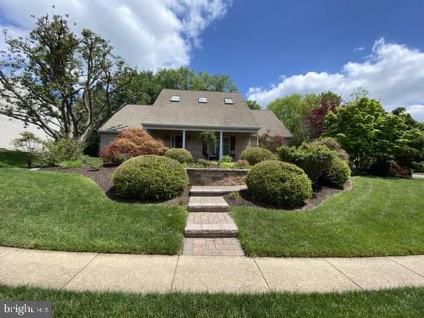218 FAIRHILL DRIVE , WILMINGTON, DE 19808