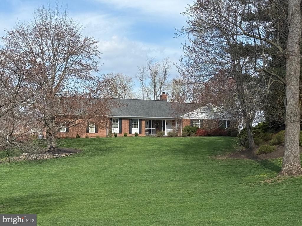 1850 Graves Road , Hockessin, DE 19707 Main Photo