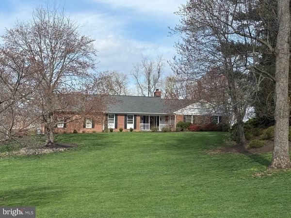 1850 GRAVES ROAD , HOCKESSIN, DE 19707