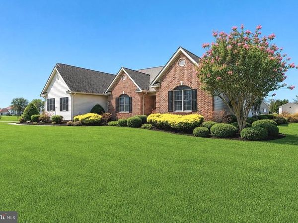 12 MARATHON DRIVE , SEAFORD, DE 19973