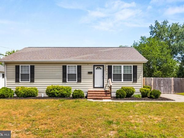 612 W 8TH STREET , LAUREL, DE 19956